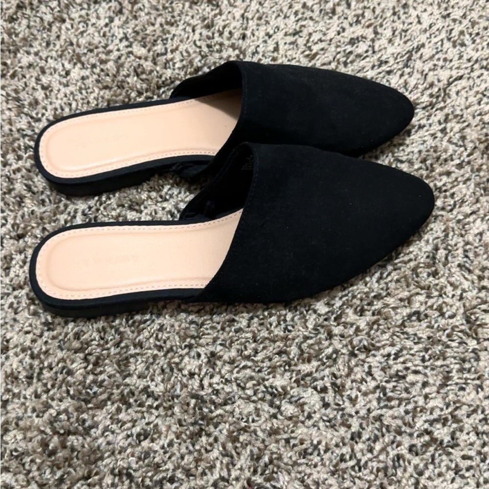 Slip on flats